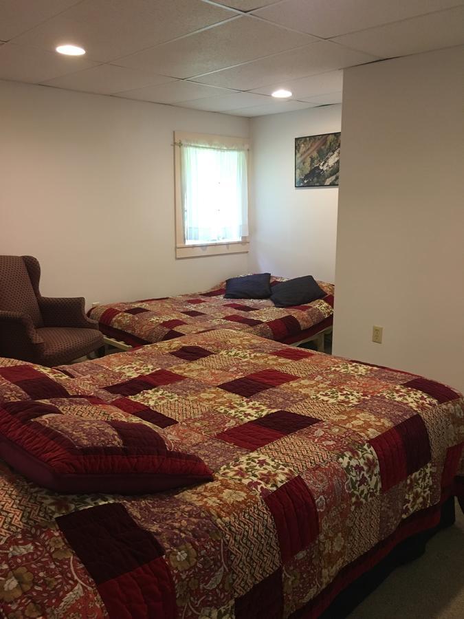 Hawk Mountain Lodge Charlemont Екстер'єр фото